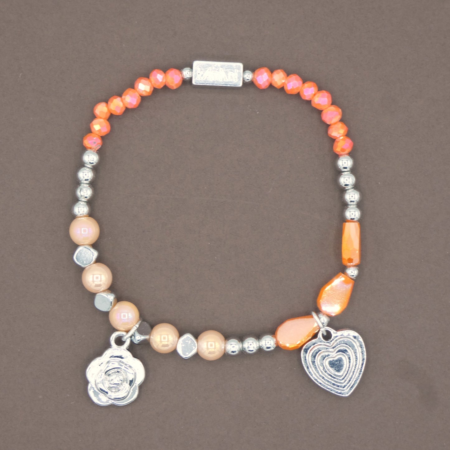 Bracelet avec Charms " Margueritte " Collection Orange des Abricotiers