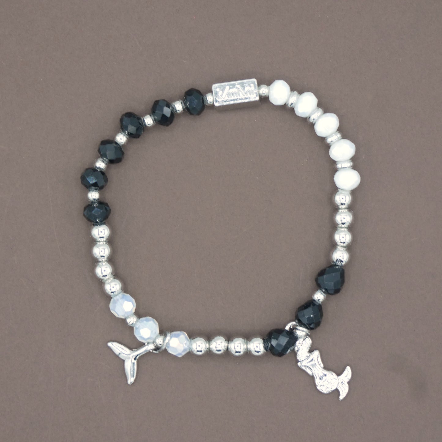 Bracelet avec Charms " Mer " Collection Noir des Taureaux Camarguais